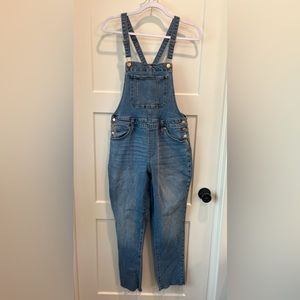 Universal Threads High Rise Cropped Overall - Size 8R.